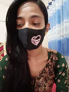 Green LaDY66 online show from June 10, 3:11 pm