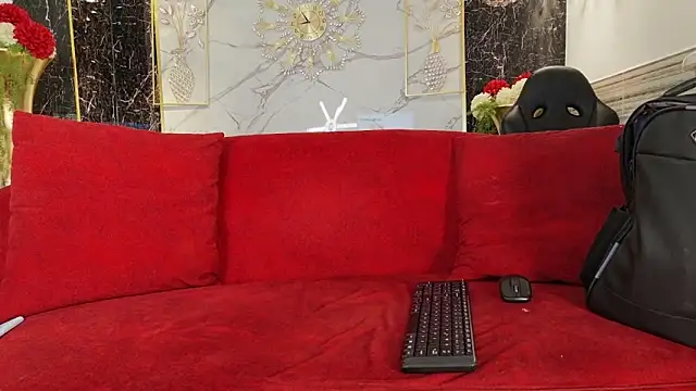 CHRIS TWIINK online show from April 12, 8:06 am