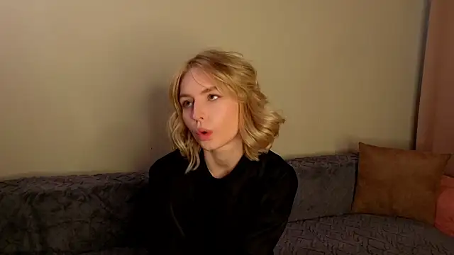 BaileyBernos online show from November 28, 9:12 am