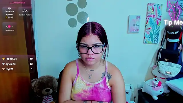 Emma boo online show from December 16, 8:15 pm