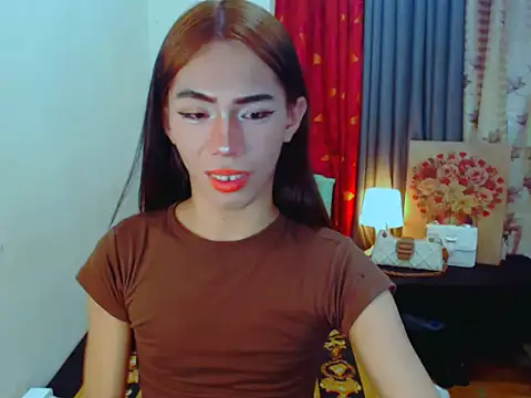 EXOTICGEORGINA online show from November 21, 1:46 pm