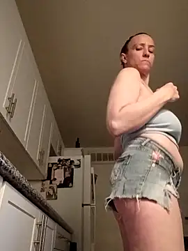 Karebearz1 online show from March 13, 9:54 am