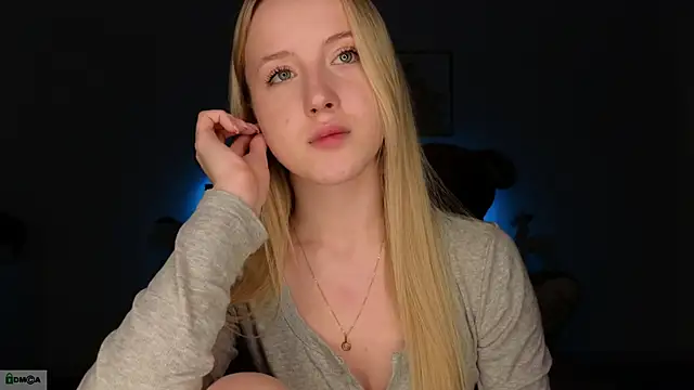 adele armass online show from January 18, 9:44 pm