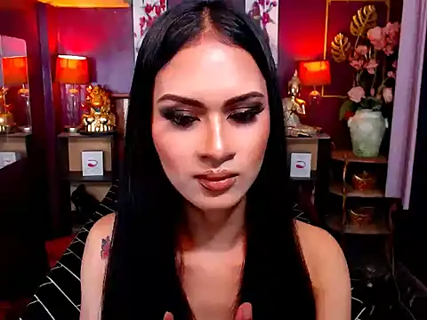 Plastique PATRICIA online show from March 18, 11:48 am