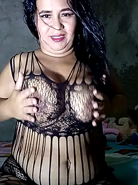 meliza87 online show from November 10, 10:49 pm