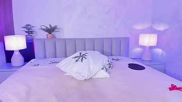 Charlote masson online show from April 14, 8:09 pm