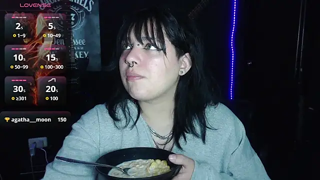 Jessie  wild online show from November 21, 1:24 pm