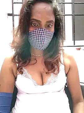 Queen-dhivya online show from December 3, 6:21 pm