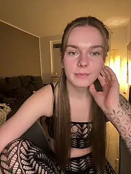 LisaFreierxx online show from February 12, 9:27 pm