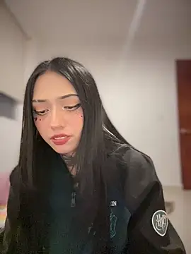 JIORYOvO online show from December 17, 3:22 am