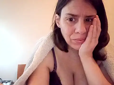 hotnathy69 online show from January 10, 8:19 am