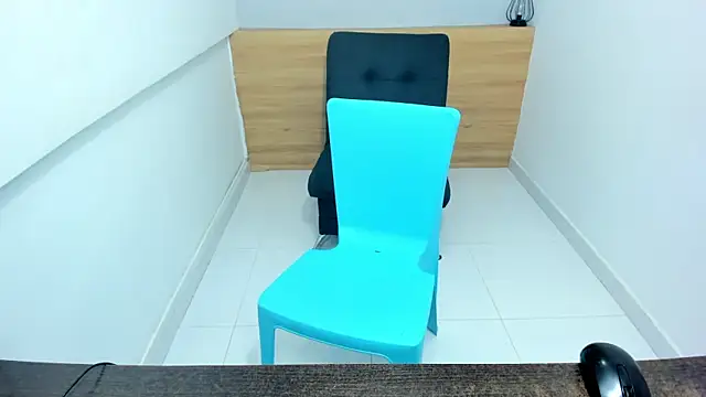 ValentinaRose4 online show from November 10, 8:26 pm