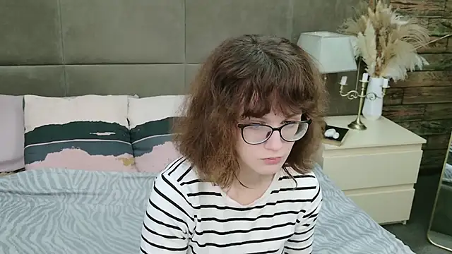 KathleenDioiz online show from November 9, 11:17 am