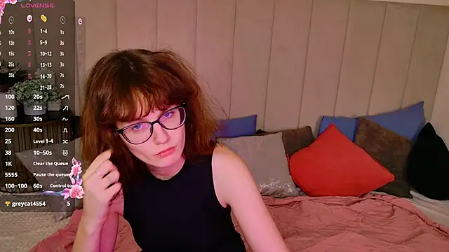 KathleenDioiz online show from November 27, 1:47 pm