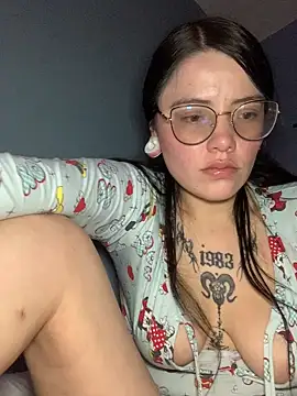 Naomii2 online show from November 24, 4:58 am