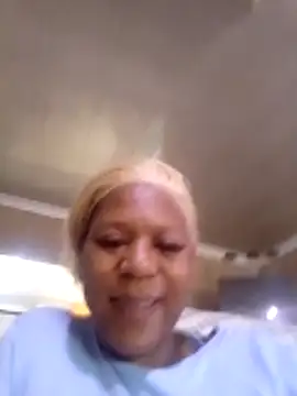 juicylips58 online show from November 30, 3:49 pm