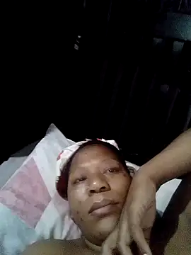 juicylips58 online show from November 14, 4:45 am