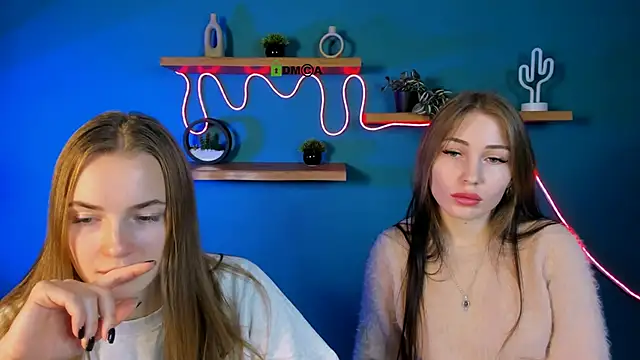 lana shine  online show from November 25, 10:17 am