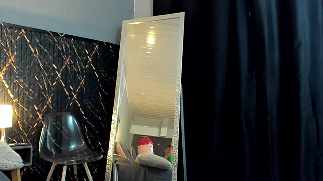 clara heat online show from April 8, 7:49 pm