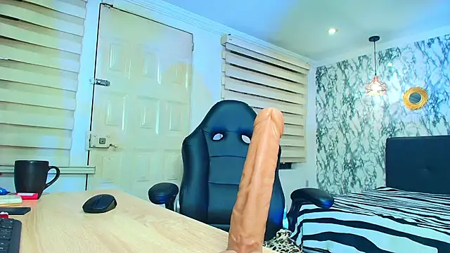 BeatrizSchmidt online show from January 13, 11:47 am