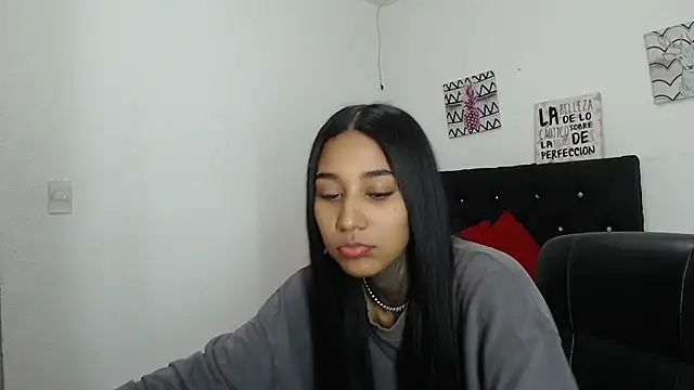 lyam ebony  online show from February 6, 9:29 pm