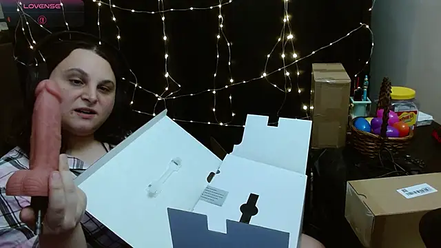 Salacious Sage online show from April 4, 9:13 pm