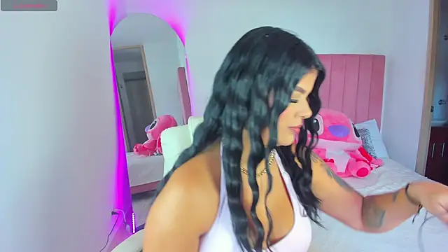 Janettcruz online show from January 17, 10:17 pm