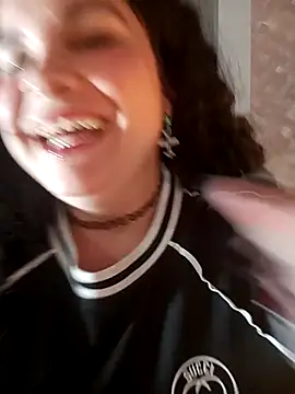 Reichel05  online show from February 7, 5:22 am