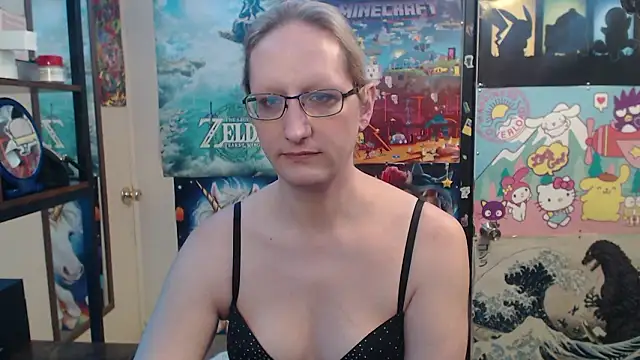 Savanah Banana  online show from February 11, 10:50 am