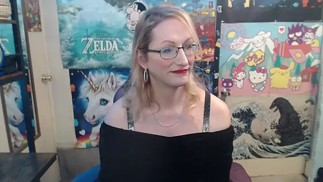 Savanah Banana  online show from April 2, 1:41 pm