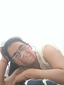 sanjana077 online show from April 1, 10:49 am