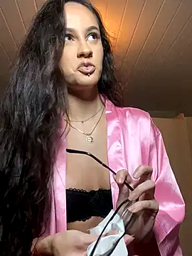 VivianaNoire online show from November 18, 7:37 pm