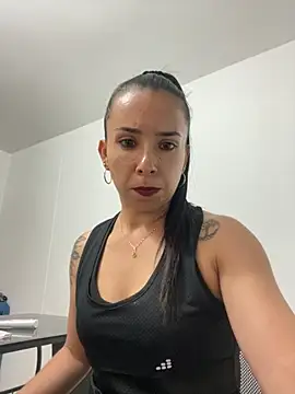 Vicky ro online show from November 21, 10:56 pm