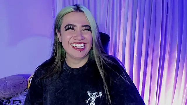 Lilith Zenith  online show from December 19, 4:37 am