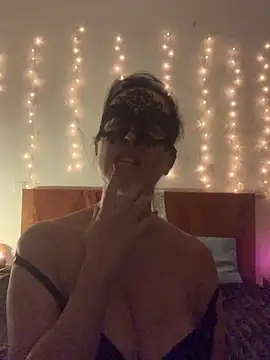 massagistahotbrunette online show from November 19, 5:02 pm