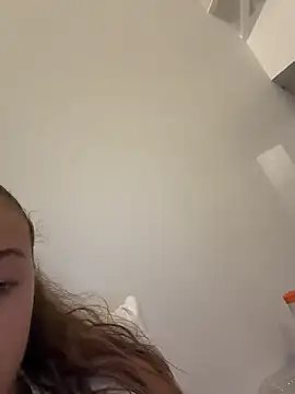 lounaaxangel online show from May 1, 4:21 pm
