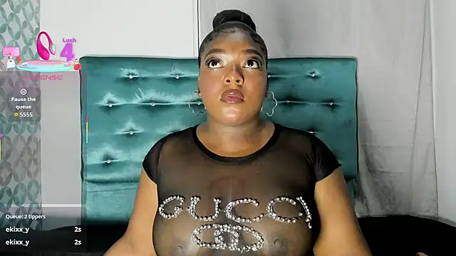 Tamaramilleer online show from December 16, 2:12 pm