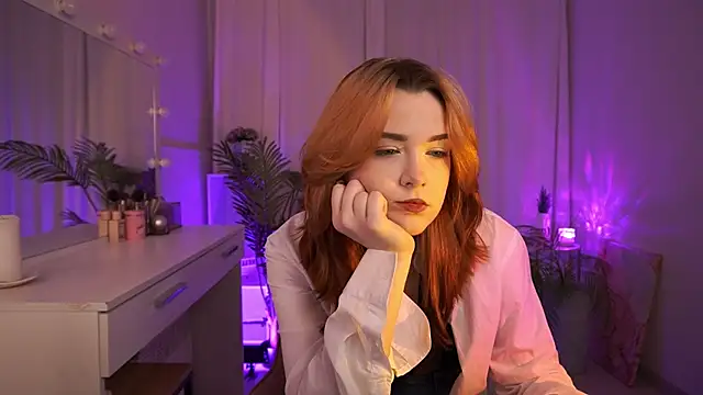 AvaRyder online show from January 17, 2:02 pm