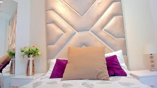 Bella Rousee  online show from November 27, 4:37 am