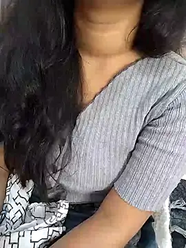 Sexy Divya   online show from March 12, 7:22 am