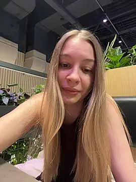 SashaCatt online show from January 9, 9:03 am