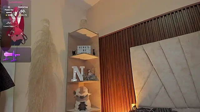 AMARA BRUNET online show from April 2, 1:41 pm