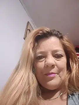 karlaanqui1 online show from December 17, 9:02 am