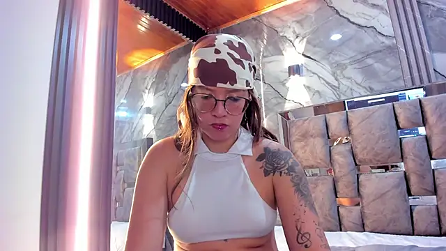 Samy and Allison online show from February 2, 7:24 pm