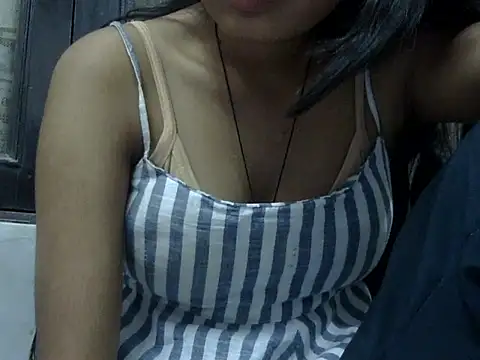 SEXY PRIYA83 online show from March 17, 5:17 pm