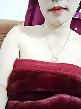 Swan-white123 online show from February 9, 1:13 pm