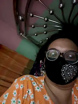 Saguphtah Chattergy 22 online show from November 17, 9:04 pm