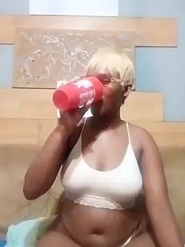 CurvyBabe36 online show from April 8, 10:12 pm