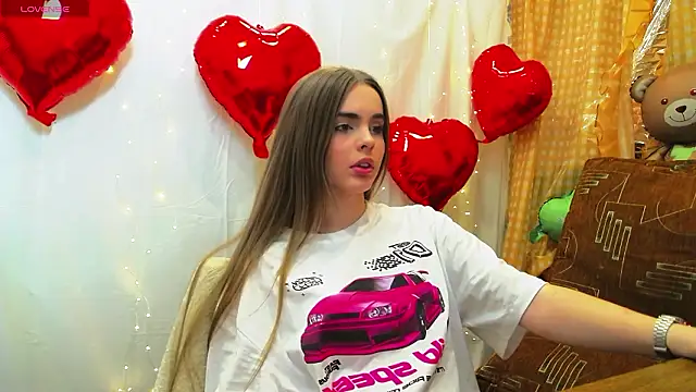 AlicaLOVEalisa777 online show from February 24, 11:36 pm