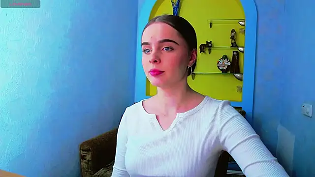 AlicaLOVEalisa777 online show from April 24, 5:05 pm